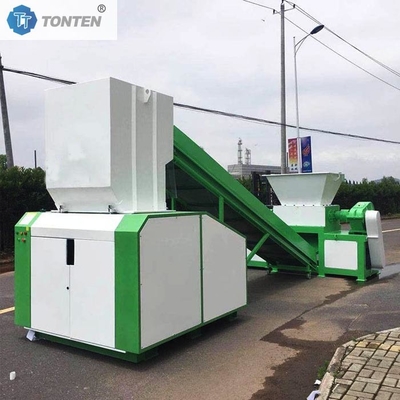 水のスクラップ PETボトル 粉砕工場 プラスチック廃棄物 リサイクルマシン